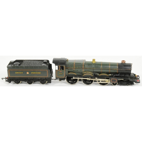 256 - Model Railway - a collection of x5 Triang / Hornby and Lima OO gauge model railway trainset locomoti... 