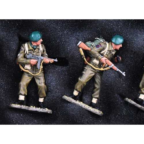 295 - King & Country - x4 original hand painted 1/30 scale soldier figurines ' Churchills Commandos '. Hig... 