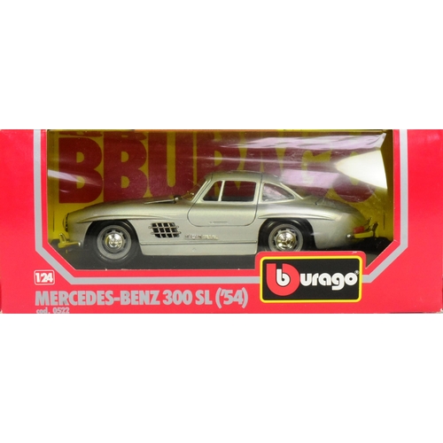 301 - Diecast - x2 Burago 1/24 scale diecast model cars comprising Mercedes-Benz 300SL (1954) and Ferrari ... 