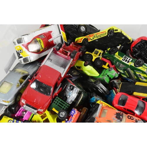 313 - Diecast - a large collection of assorted vintage diecast model cars and other vehicles. Largely Matc... 