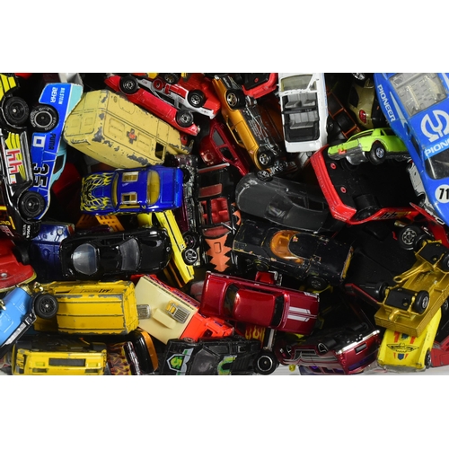 313 - Diecast - a large collection of assorted vintage diecast model cars and other vehicles. Largely Matc... 