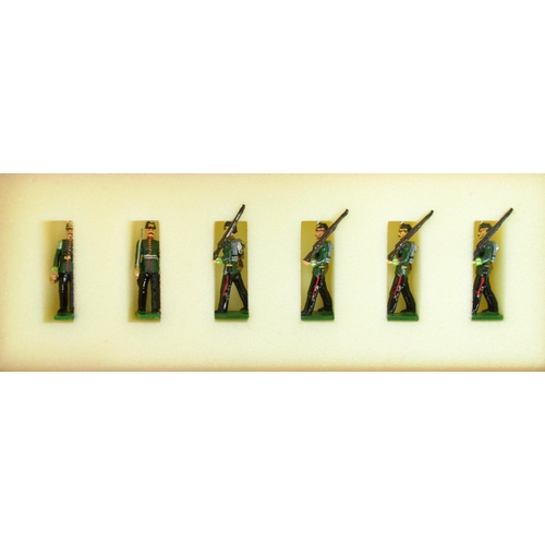 319 - Toy Soldiers - a collection of assorted hand painted metal toy soldiers to include; Hand to Hand Ser... 