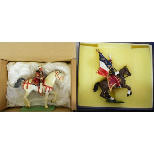 319 - Toy Soldiers - a collection of assorted hand painted metal toy soldiers to include; Hand to Hand Ser... 