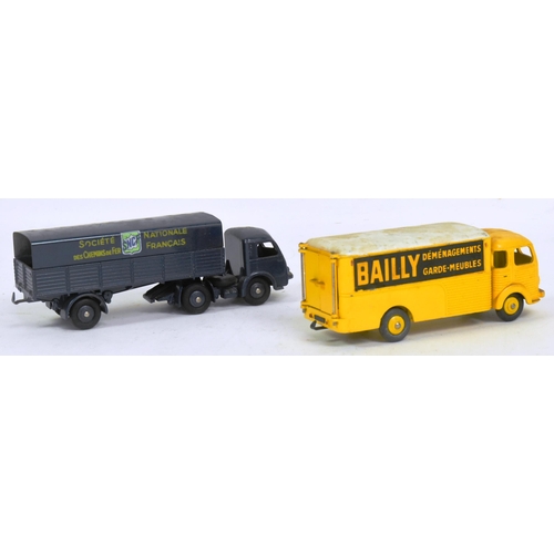 33 - Diecast - x2 vintage French Dinky Toys diecast models comprising No. 32AB Panhard Tractor and No. 33... 