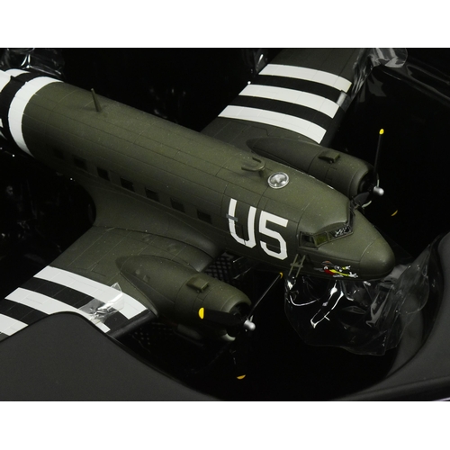 334 - Diecast - a Limited Edition Corgi Aviation Archive 1/72 scale diecast model AA38205 Douglas C-47 Sky... 