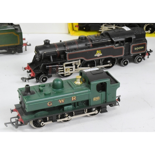 351 - Model Railway - a collection of vintage OO gauge model railway trainset locomotive engines to includ... 