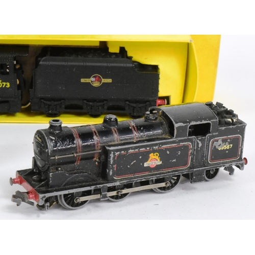 351 - Model Railway - a collection of vintage OO gauge model railway trainset locomotive engines to includ... 