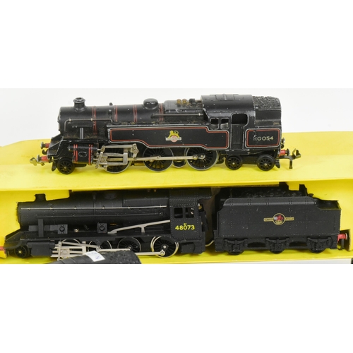 351 - Model Railway - a collection of vintage OO gauge model railway trainset locomotive engines to includ... 