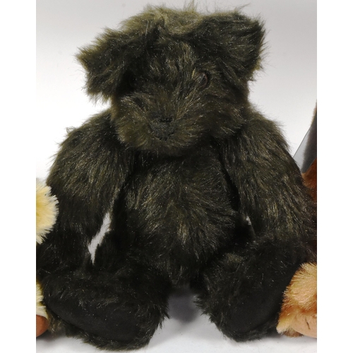 353 - Teddy Bears - a collection of x4 assorted soft toy teddy bears to include a TY Yesteryear classic be... 