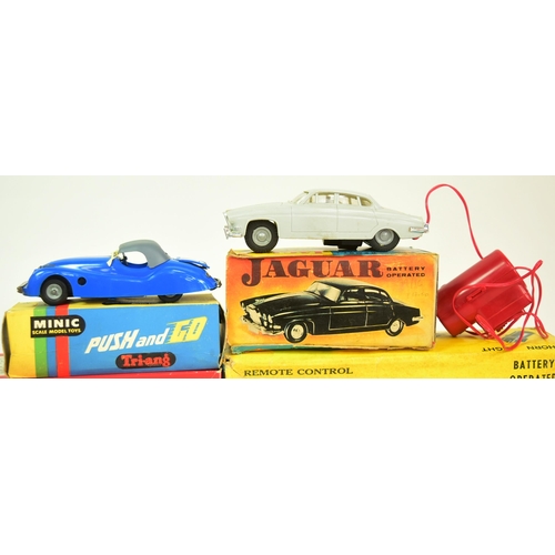 361 - A collection of x5 assorted model cars of Jaguar interest to include; x2 battery operated remote con... 