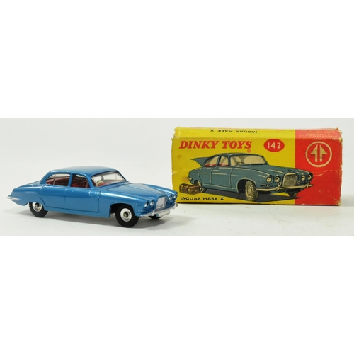 374 - Diecast - x2 original vintage Dinky Toys diecast models comprising; 157 Jaguar XK120 Coupe and 142 J... 