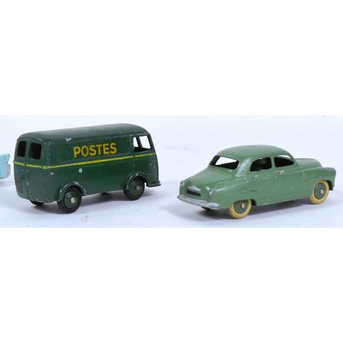 43 - Diecast - x4 vintage French Dinky Toys diecast model cars comprising; No. 532 LIncoln Premiere, No. ... 