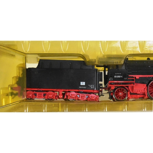 68 - Model Railway - a vintage Marklin OO gauge trainset locomotive and tender, no. 8397 BR 03 fur Zweile... 