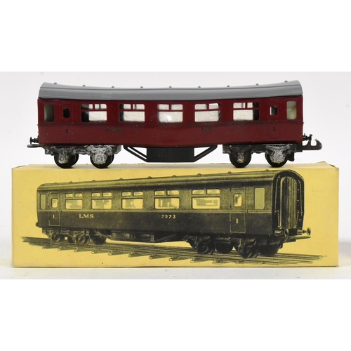 69 - Model Railway - a vintage 1950s Rovex made OO gauge model railway trainset containing Princess Eliza... 