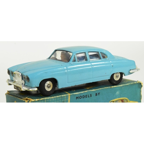 80 - Diecast - an original vintage Triang Spot On diecast model No. 218 Jaguar MK 10 with driver figure, ... 