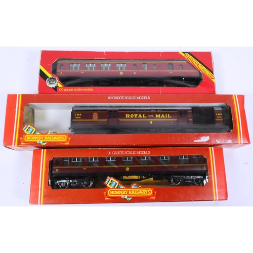 83 - Model Railway - a collection of x6 Hornby OO gauge model railway trainset locomotive rolling stock c... 