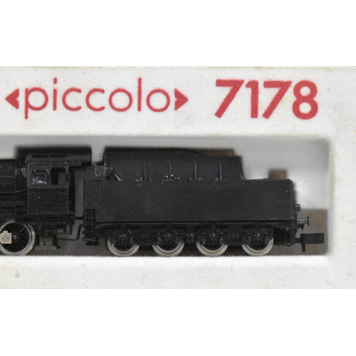 85 - Model Railway - a vintage Fleischmann N gauge trainset locomotive steam engine, no. 7178 Class BR 50... 