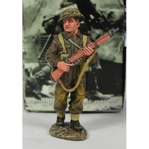 99 - King & Country - x3 original King & Country 1/30 scale hand painted models comprising; DD169 Sling A... 