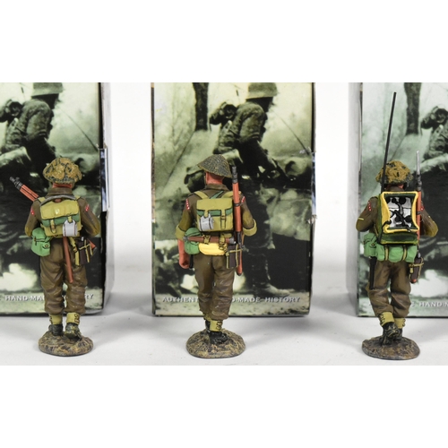 99 - King & Country - x3 original King & Country 1/30 scale hand painted models comprising; DD169 Sling A... 