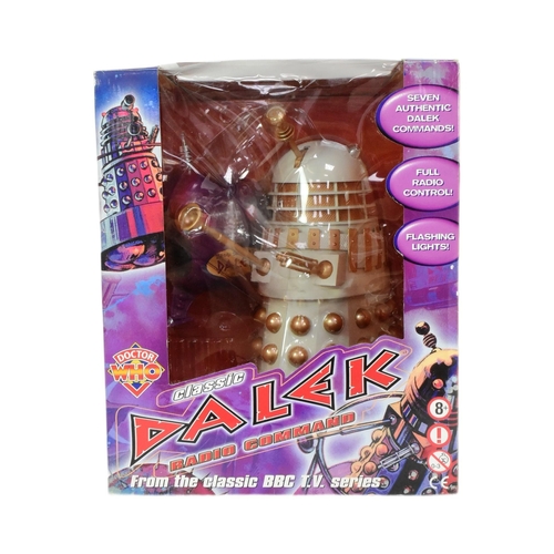 403 - Doctor Who - a 2004 Product Enterprise made Doctor Who Classic ' Radio Command Dalek .' Radio contro... 