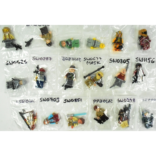 480 - Lego - a large collection of x71 original Lego Star Wars minifigures to include; Mace Windu, Unkar P... 