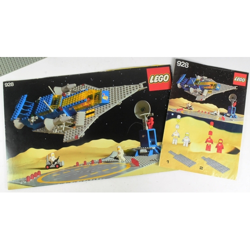 484 - Lego - a vintage 1980s Lego Space set No. 928 Galaxy Explorer with x4 original minifigures, instruct... 