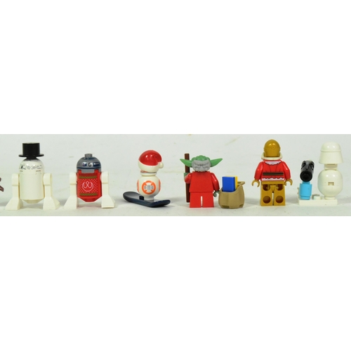 507 - Lego - a collection of x13 Lego Star Wars minifigures comprising; Santa Darth Maul, Santa Yoda, R2-D... 