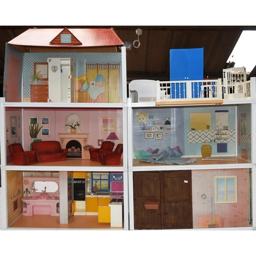 511 - Sindy - a vintage Pedigree made 3 storey slot together Sindy House with furniture. Six rooms in tota... 