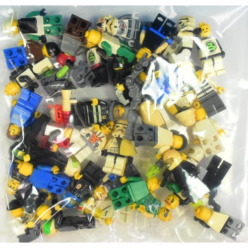 552 - Lego - a collection of largely Lego City sets together with Star War and Atlantis. Instructions pres... 