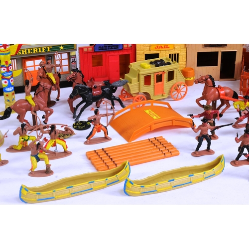 588 - Toy Soldiers - a vintage 1990s Wild Frontier (S.P Toys) Cow Boy & Indian Deluxe playset. The set con... 