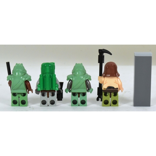 608 - Lego - a collection of x5 Lego Star Wars minifigures comprising; Boba Fett (Classic Greys), x2 Gamor... 