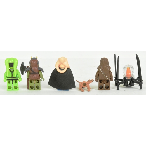 611 - Lego - a collection of x5 Lego Star Wars minifigures comprising; Bib Fortuna, Salacious B Crumb, Ool... 