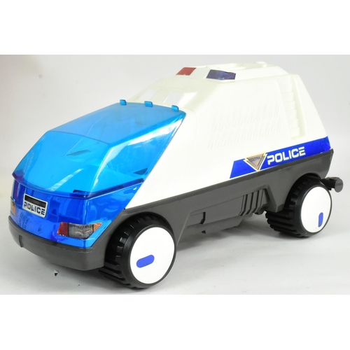 680 - Robocop And The Ultra Police - Kenner - an original vintage c1988 Kenner made Robocop action figure ... 