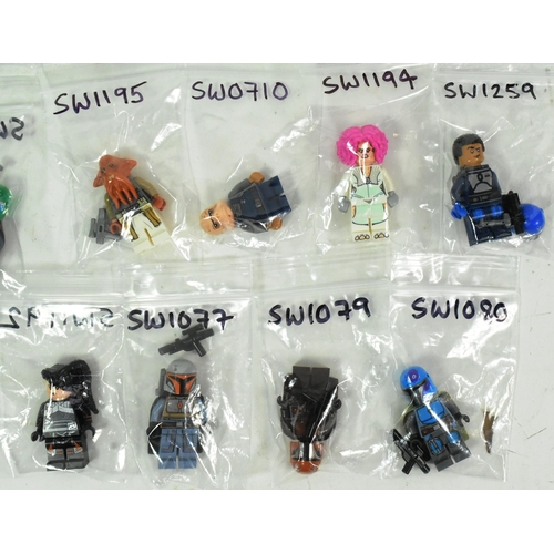 711 - Lego - a collection of x16 original Lego Star Wars minifigures comprising;  Bib Fortuna, Theelin Dan... 