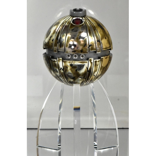 750 - Star Wars - Master Replicas - Signature Edition Thermal Detonator 1/1 scale limited edition light-up... 