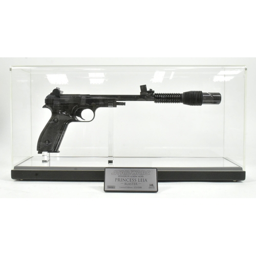 850 - Star Wars - Master Replicas - Limited Edition Princess Leia Blaster 1/1 scale prop replica based on ... 