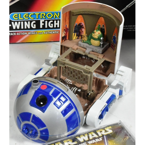 852 - Star Wars - Hasbro - a collection of assorted c1990s / 2000s Hasbro made action figure playsets and ... 