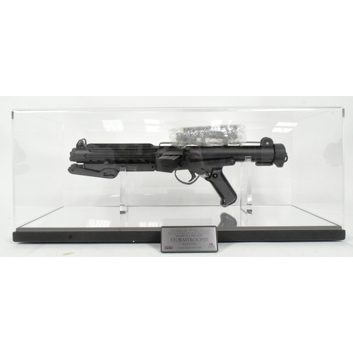 880 - Star Wars - Master Replicas - Limited Edition Stormtrooper Blaster from A New Hope (1977). SW-126. 1... 