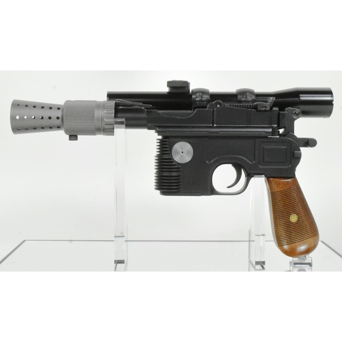 900 - Star Wars - Master Replicas - Elite Edition ' Han Solo Blaster ' from A New Hope (1977) 1/1 scale pr... 