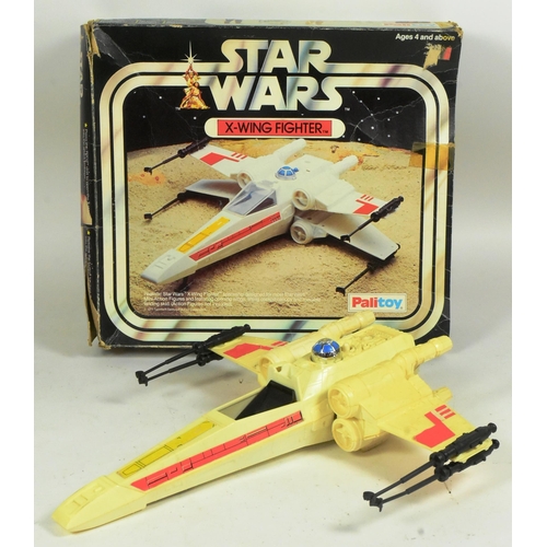 901 - Star Wars - an original vintage 1977 Palitoy made 'first issue' ' X-Wing Fighter ' action figure pla... 