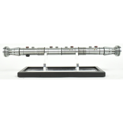 912 - Star Wars - Master Replicas - Signature Edition Darth Maul Lightsaber from The Phantom Menace (1999)... 