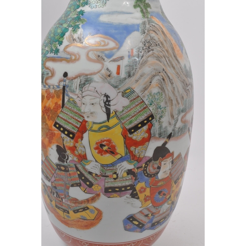 14 - A large early 20th century hand painted Chinese Asian ceramic table vase. With a flared shaped rim i... 