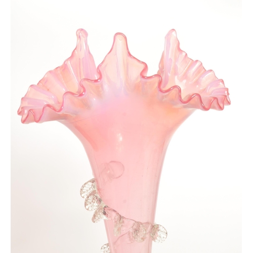 16 - A Victorian 19th century cranberry tinted & clear glass epergne centrepiece vase bowl. The centrepie... 