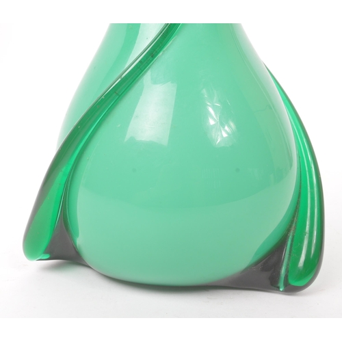 17 - Cristalleria Fratelli Betti - A vintage mid 20th century designer studio art glass vase. Having a fo... 