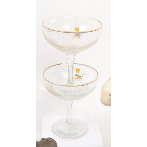 21 - Beswick - Collection of  porcelain china horse statues / figurines. Together with jockey statues (af... 