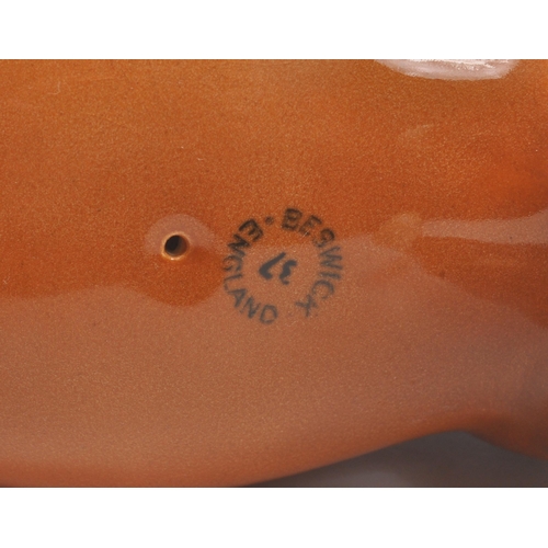 21 - Beswick - Collection of  porcelain china horse statues / figurines. Together with jockey statues (af... 