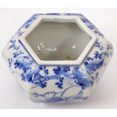 52 - Early 20th century blue and white porcelain china Chinese planter / water bowl / pot. Hexagonal shap... 