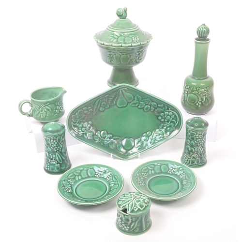 6 - Royal Worcester - Crown Ware - A collection of vintage 20th century green ceramic table / kitchen wa... 