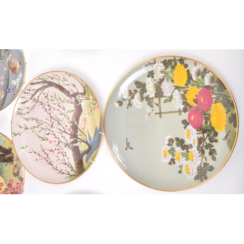 8 - A collection of Japanese porcelain china vintage 20th century circa 1970s display / wall plates. Wit... 