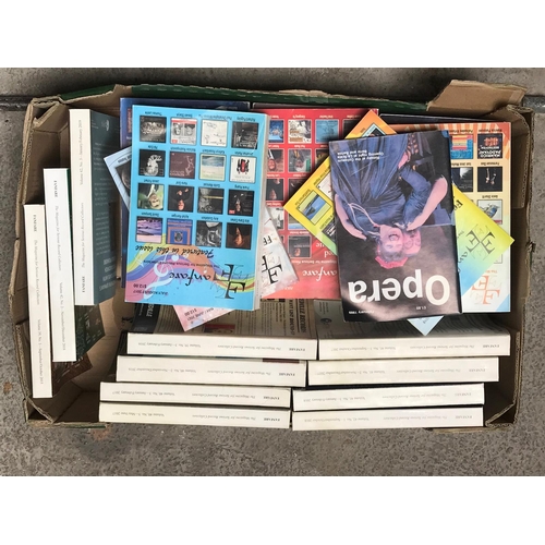 424 - Fanfare - A large cpollection of 20th centuiry Fantfare Record collectors books. Mostly orchestral a... 